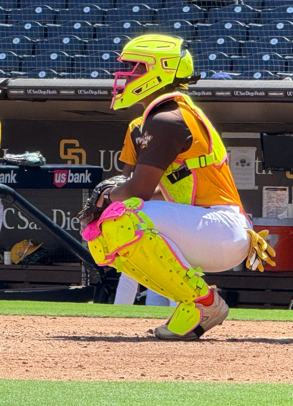 Coach → Catcher